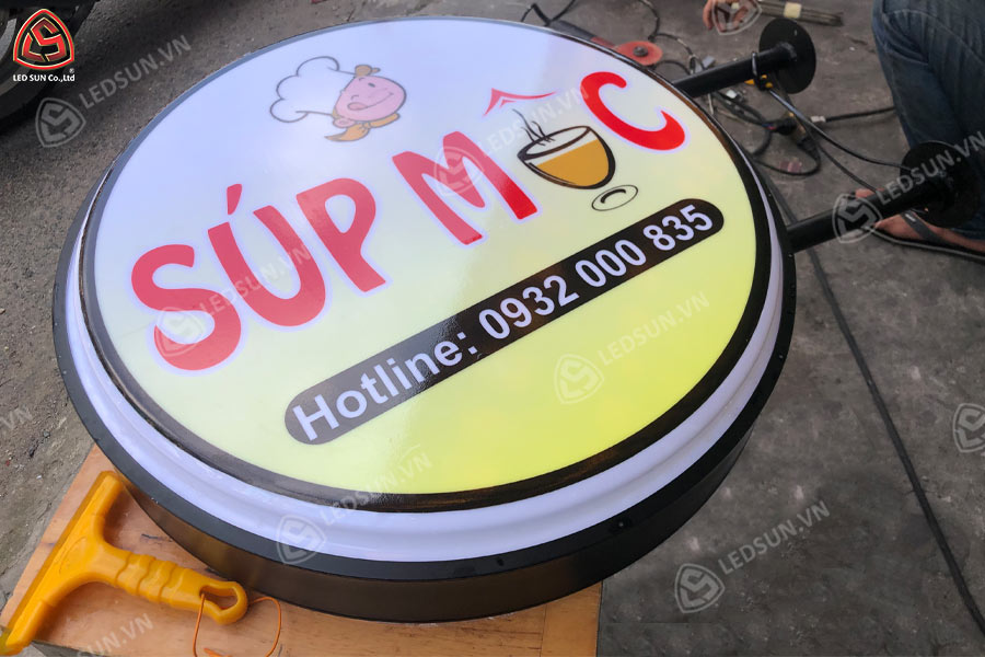 bảng hiệu vẫy cho nhà hàng