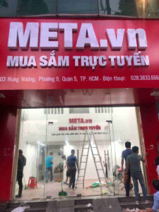 Led Sun làm bảng hiệu alu chữ mica cho khách hàng Quận 11