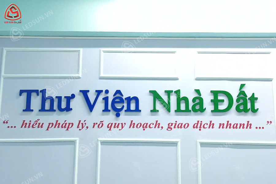 chữ mica chân formex