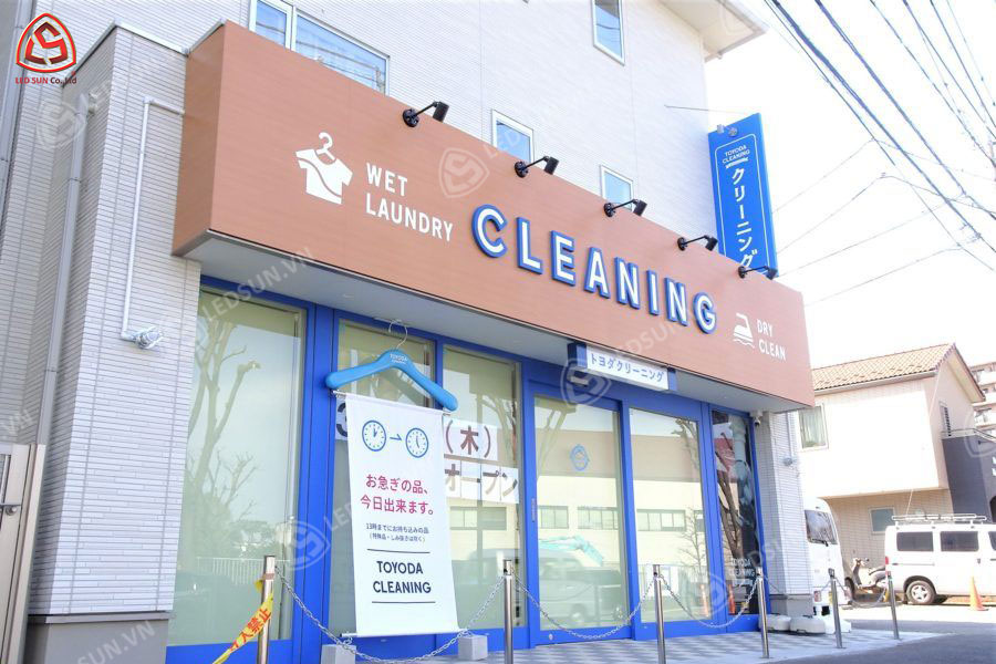 bảng hiệu giặt sấy