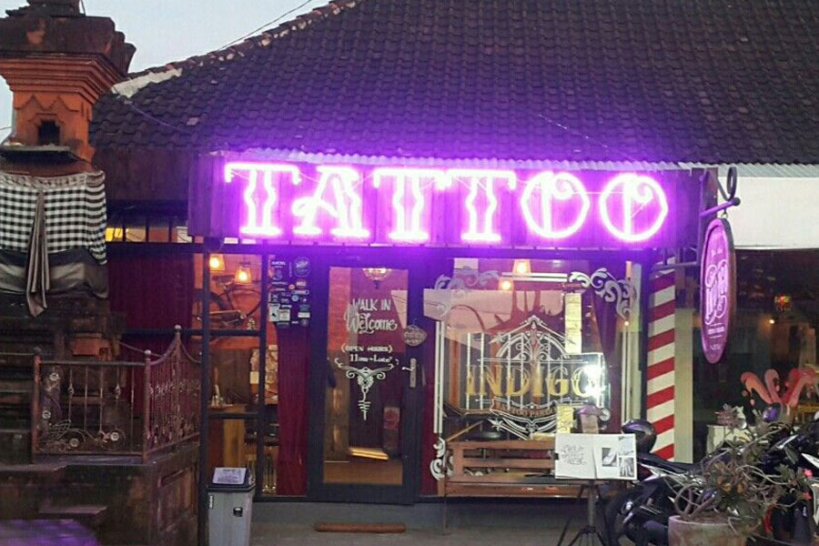 bảng hiệu tattoo